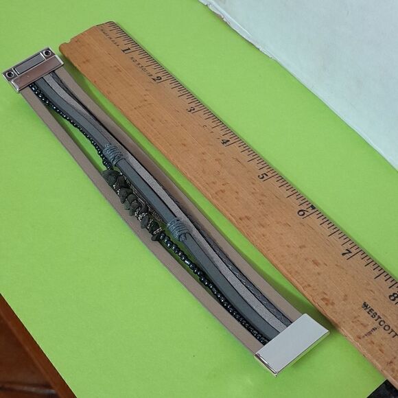 6 Strand Python Magnetic Leather  Bracelet With Tourquouse Stone...New - Picture 7 of 7